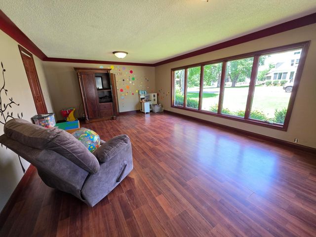 240 1st Street SW, Elgin, MN 55932