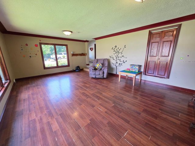 240 1st Street SW, Elgin, MN 55932