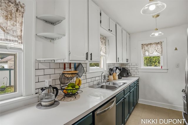 62 W 22nd Street, Holland, MI 49423