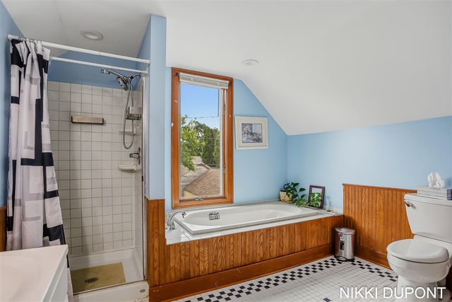 62 W 22nd Street, Holland, MI 49423