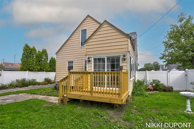 62 W 22nd Street, Holland, MI 49423