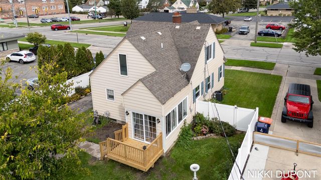 62 W 22nd Street, Holland, MI 49423