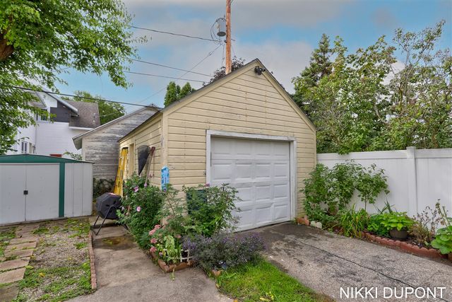 62 W 22nd Street, Holland, MI 49423