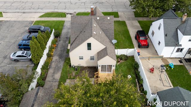 62 W 22nd Street, Holland, MI 49423