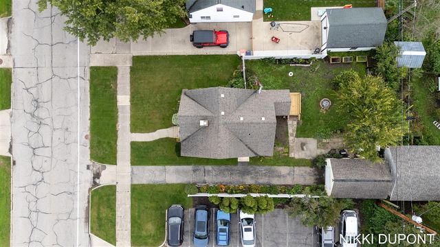 62 W 22nd Street, Holland, MI 49423