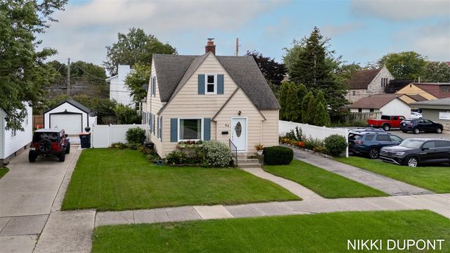 62 W 22nd Street, Holland, MI 49423