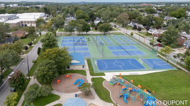 62 W 22nd Street, Holland, MI 49423