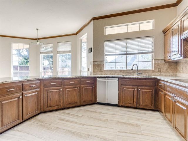 2628 NW 159 Street, Edmond, OK 73013