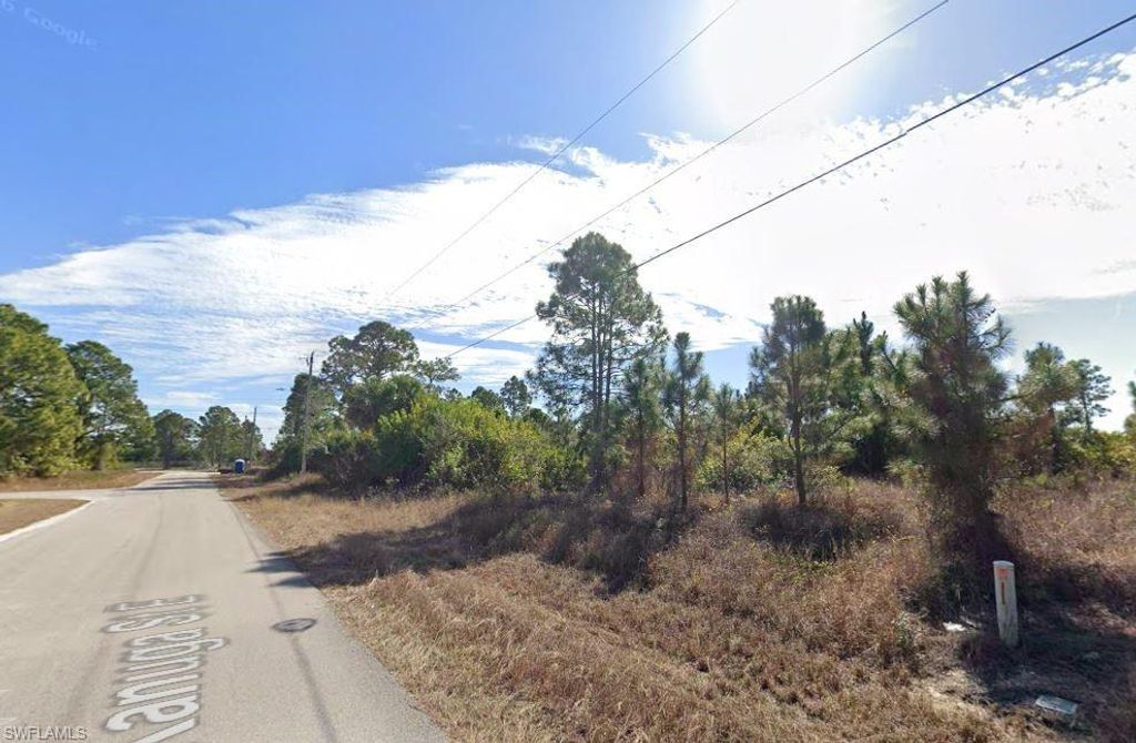 1048 Kanuga ST E, LEHIGH ACRES, FL 33974 — photo 3