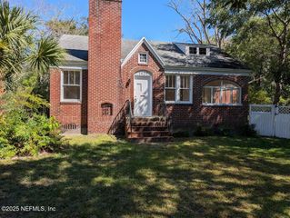 1429 AZALEA Drive, Jacksonville, FL 32205