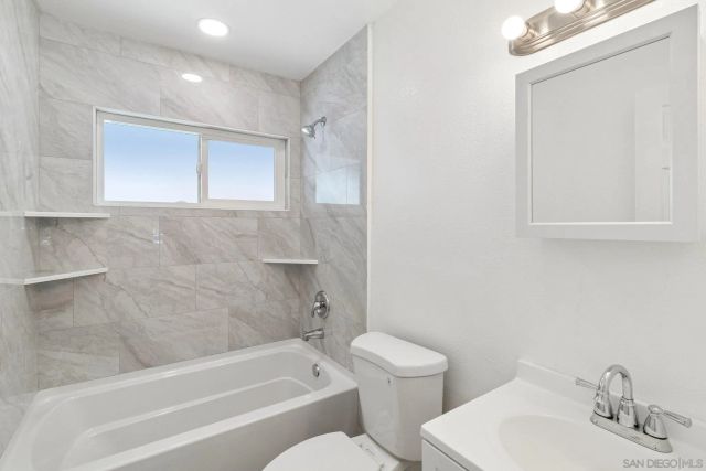 8719 Carribean Way, Santee, CA 92071
