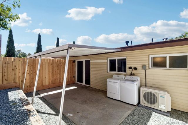 8719 Carribean Way, Santee, CA 92071