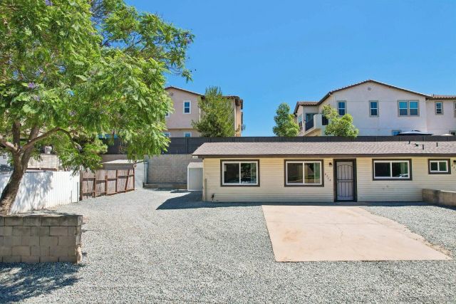 8719 Carribean Way, Santee, CA 92071