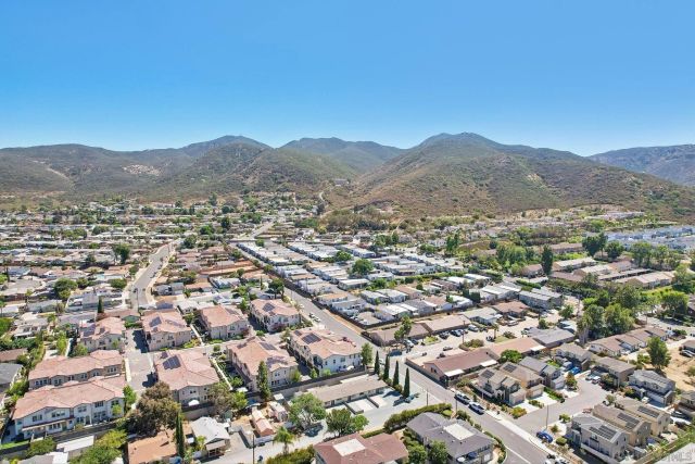 8719 Carribean Way, Santee, CA 92071