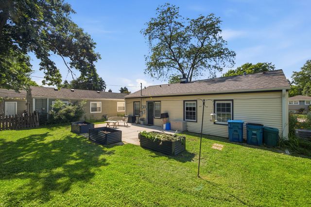 301 Sheldon Avenue, Downers Grove, IL 60515