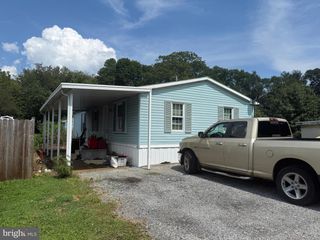 1680 WOOD CREST LN, Glen Rock, PA 17327