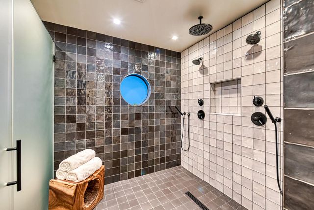 2209 Baltusrol DR, Austin, TX 78747