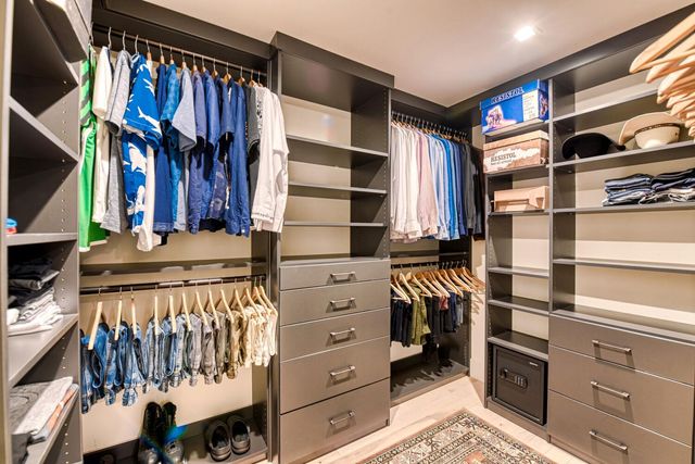 2209 Baltusrol DR, Austin, TX 78747