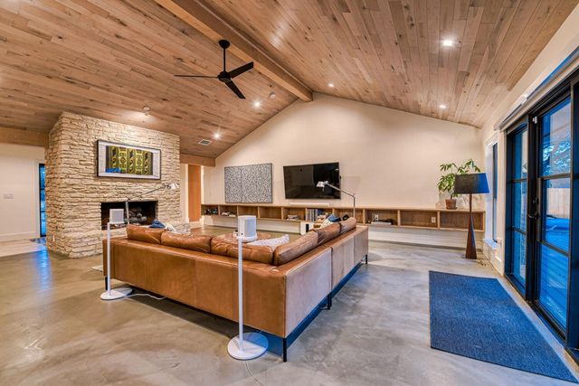 2209 Baltusrol DR, Austin, TX 78747