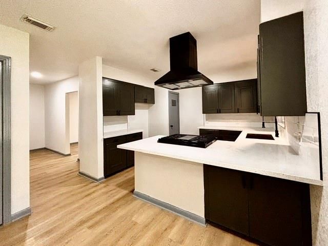 2419 Meadow Lane, La Marque, TX 77568