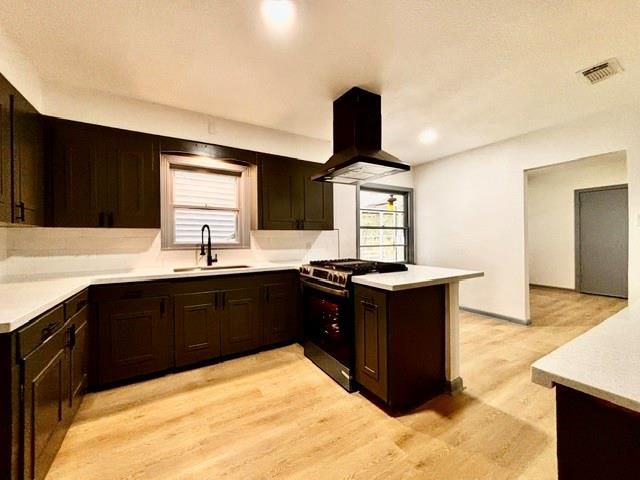 2419 Meadow Lane, La Marque, TX 77568