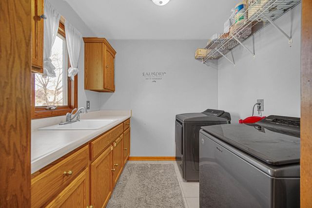 225 Beiriger Drive, Dyer, IN 46311