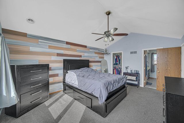 225 Beiriger Drive, Dyer, IN 46311