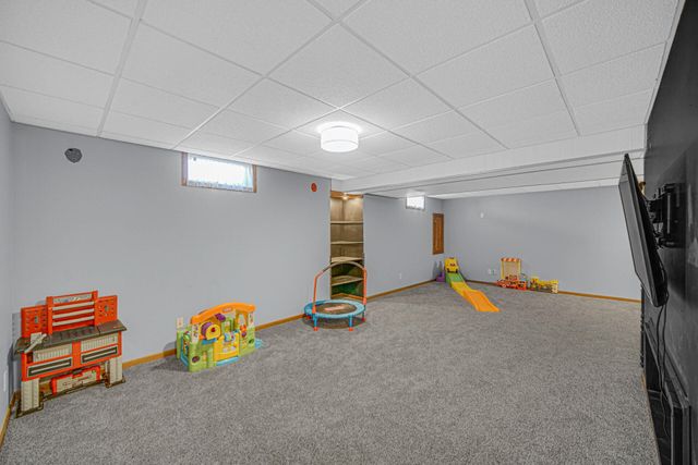 225 Beiriger Drive, Dyer, IN 46311