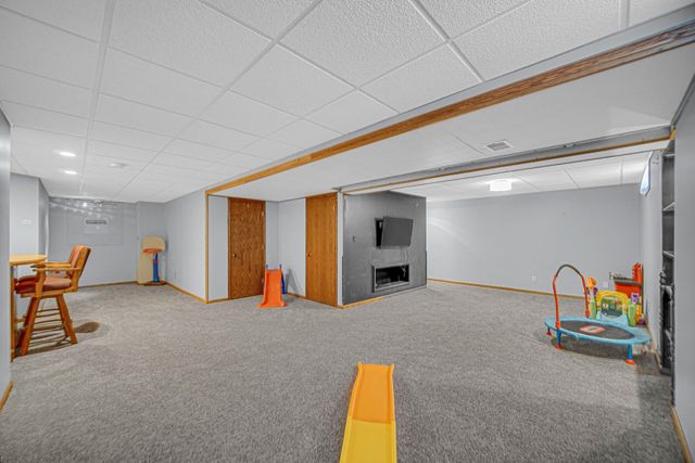 225 Beiriger Drive, Dyer, IN 46311