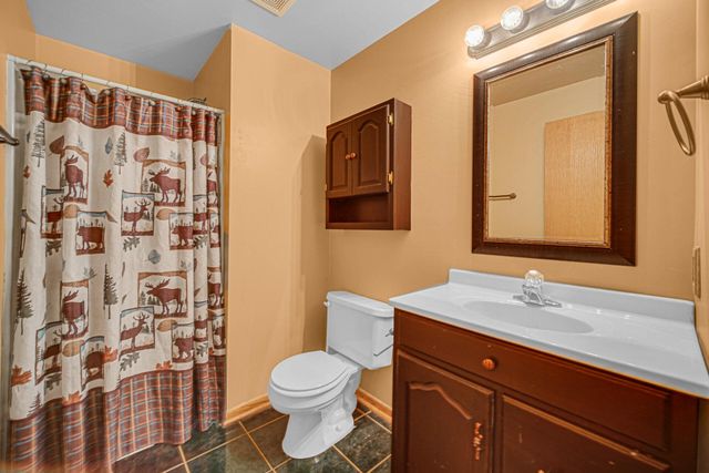 225 Beiriger Drive, Dyer, IN 46311