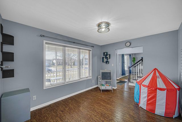 225 Beiriger Drive, Dyer, IN 46311