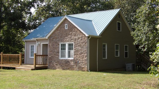 4179 Old Livingston Hwy, Celina, TN 38551