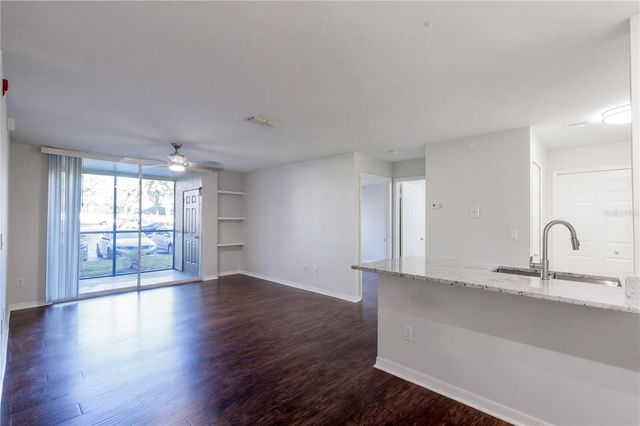 8825 LATREC AVENUE 6105, Orlando, FL 32819