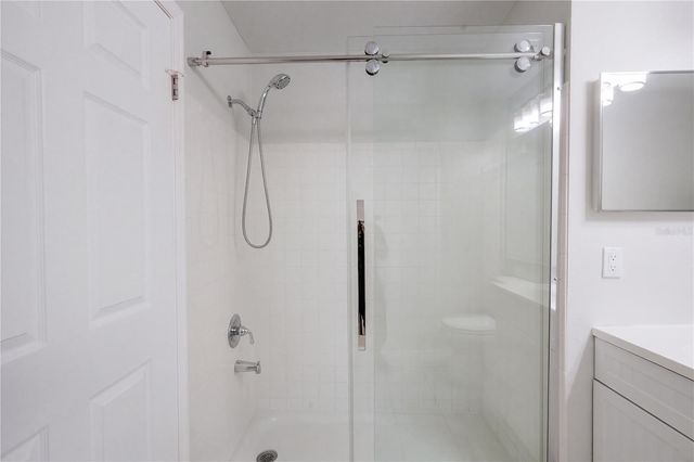 8825 LATREC AVENUE 6105, Orlando, FL 32819