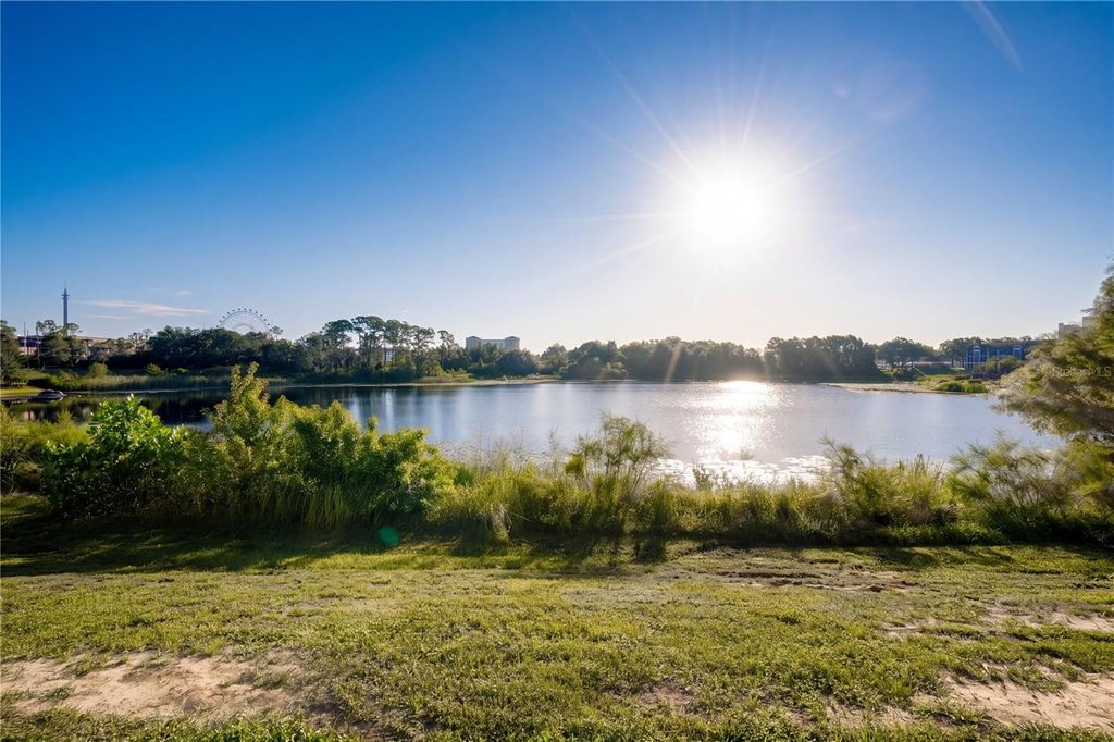 8825 LATREC AVENUE 6105, Orlando, FL 32819