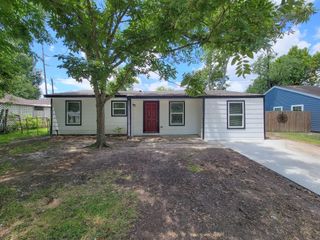 2810 Forest Oaks Boulevard, Houston, TX 77017