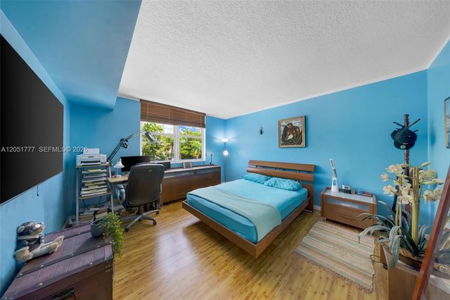 1555 N Treasure Drive 207, North Bay Village, FL 33141