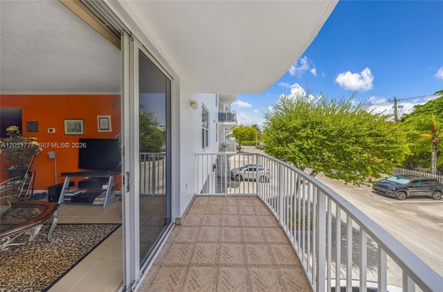 1555 N Treasure Drive 207, North Bay Village, FL 33141