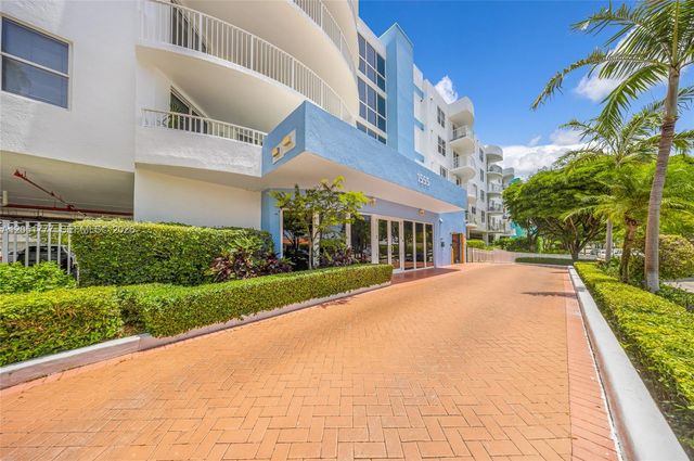 1555 N Treasure Drive 207, North Bay Village, FL 33141