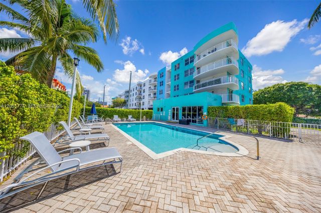 1555 N Treasure Drive 207, North Bay Village, FL 33141