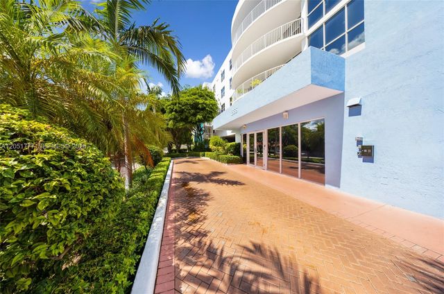 1555 N Treasure Drive 207, North Bay Village, FL 33141