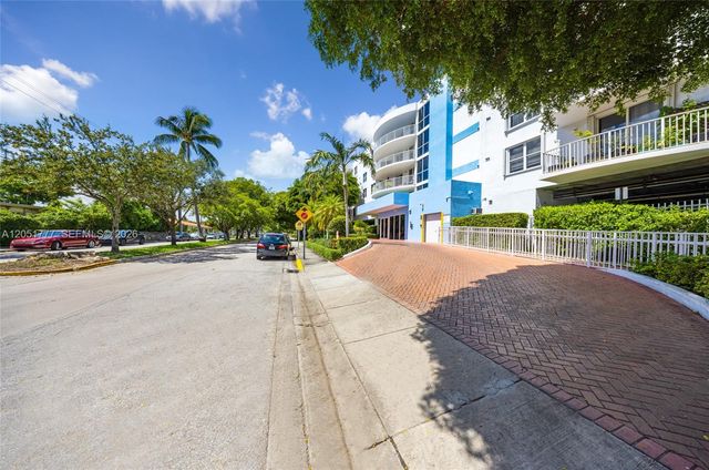 1555 N Treasure Drive 207, North Bay Village, FL 33141