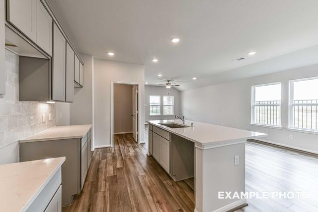 1027 Arbor Drive, Beasley, TX 77417
