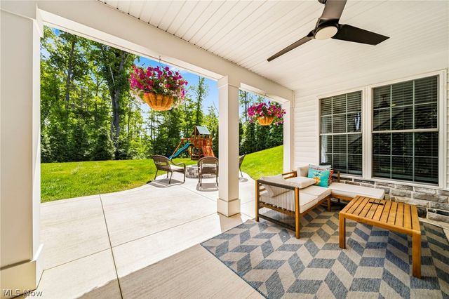 587 Magnolia Court, Mayfield, OH 44143