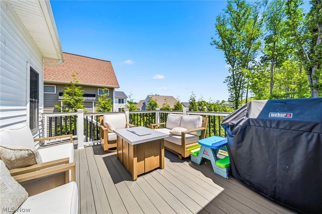 587 Magnolia Court, Mayfield, OH 44143