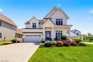 587 Magnolia Court, Mayfield, OH 44143