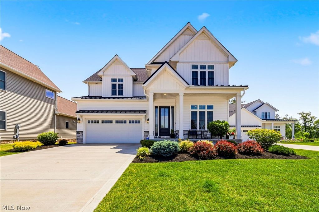 587 Magnolia Court, Mayfield, OH 44143