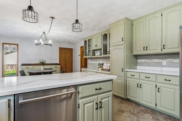 1203 22nd Avenue SW, Austin, MN 55912