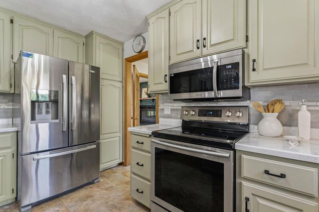 1203 22nd Avenue SW, Austin, MN 55912