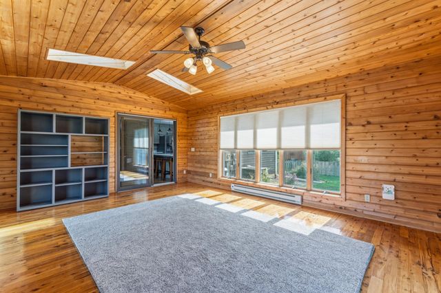 1203 22nd Avenue SW, Austin, MN 55912